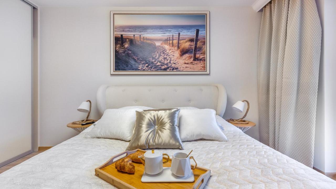A008 Lux Tukan Polanki Park -
