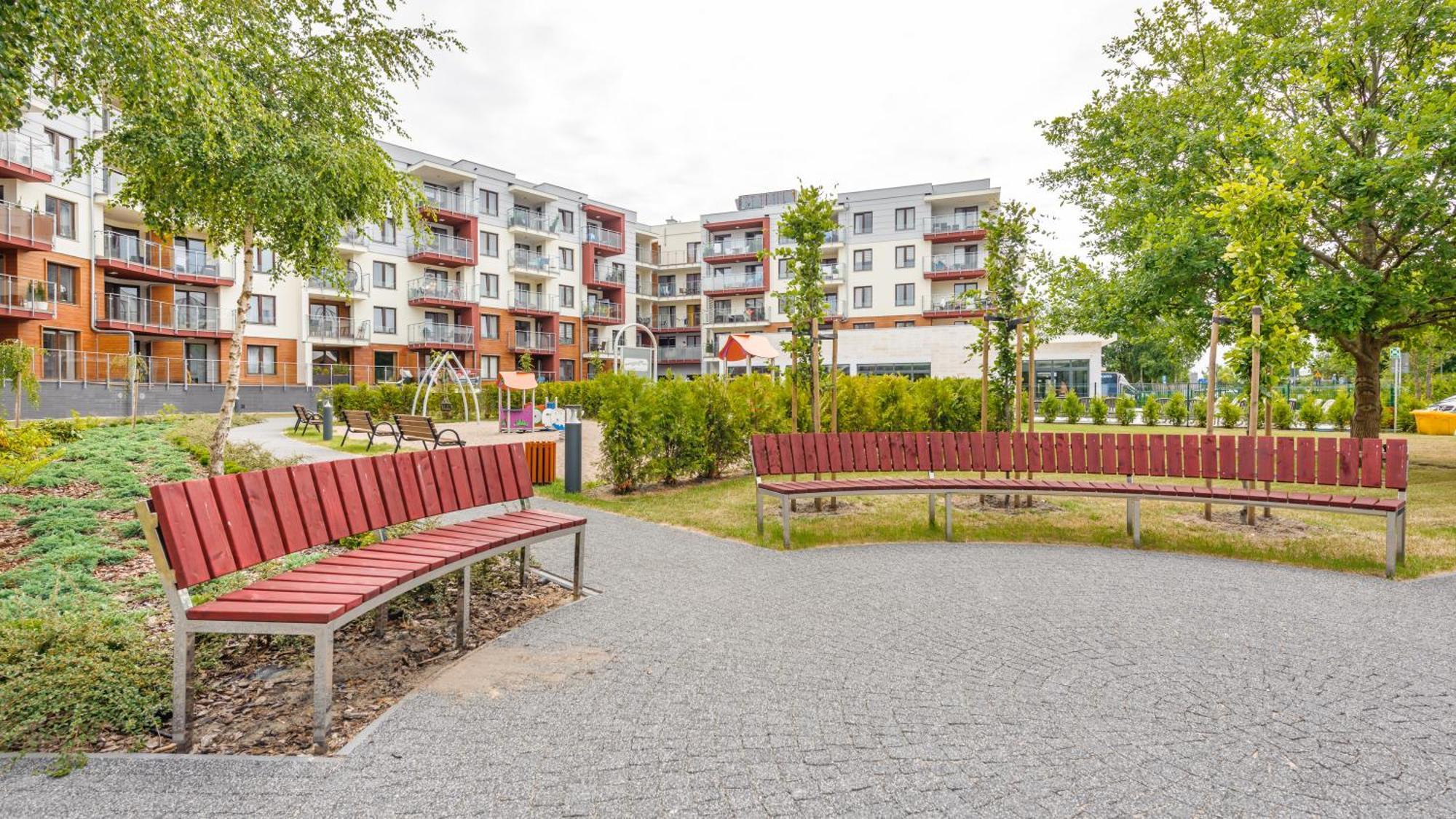 A008 Lux Tukan Polanki Park - * Kolobrzeg